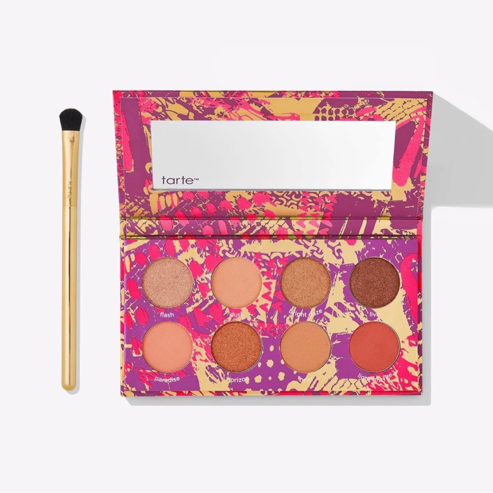 NWT TARTE  DARE TO LIVE eye set Including brush